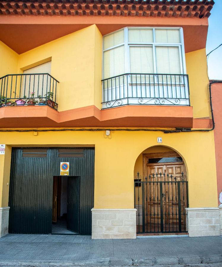 Apartamentos San Anton Вільярробледо Екстер'єр фото